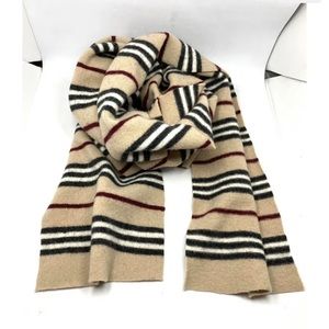 Burberry strive to 100% lambs wool scarf 8“ x 105“